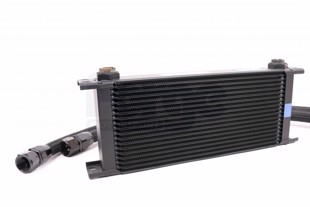 Forge Motorsport Engine Oil Cooler for the Audi RS4 4.2 (B7 2006-2008)